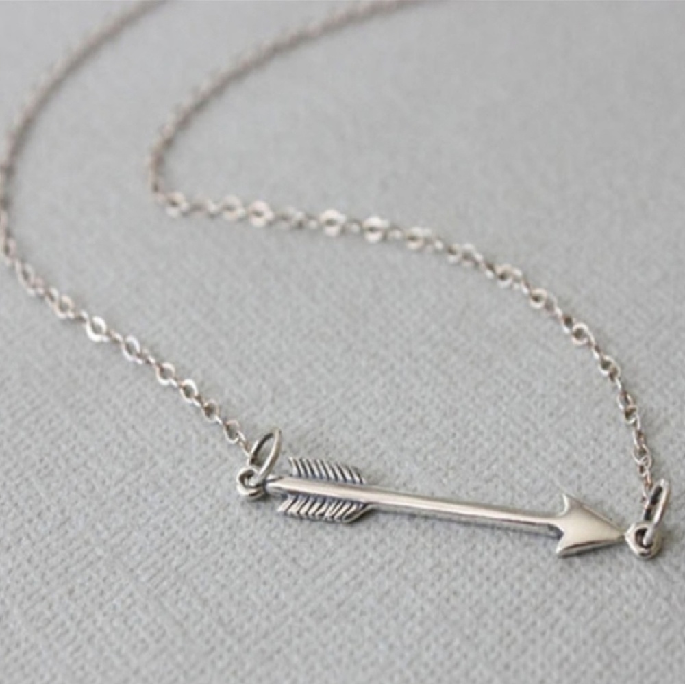 Dainty Arrow Pendant Necklace